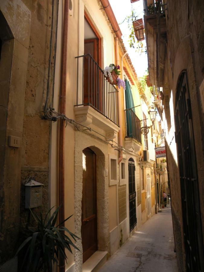 Al Blu Ortigia Apartments Syrakusa Exteriör bild